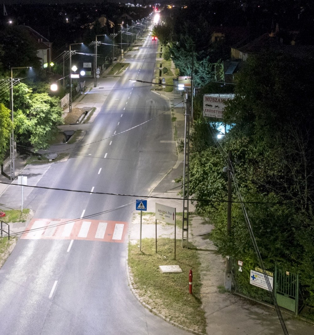One of Érd's main roads at night, seen from above, with GREP's LED public lighting